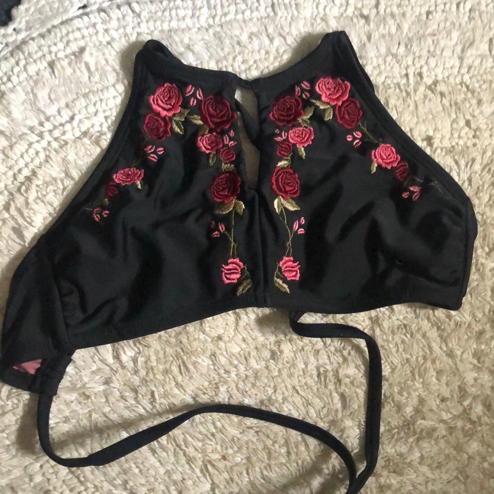 a super cute bikini and perfect for summer!